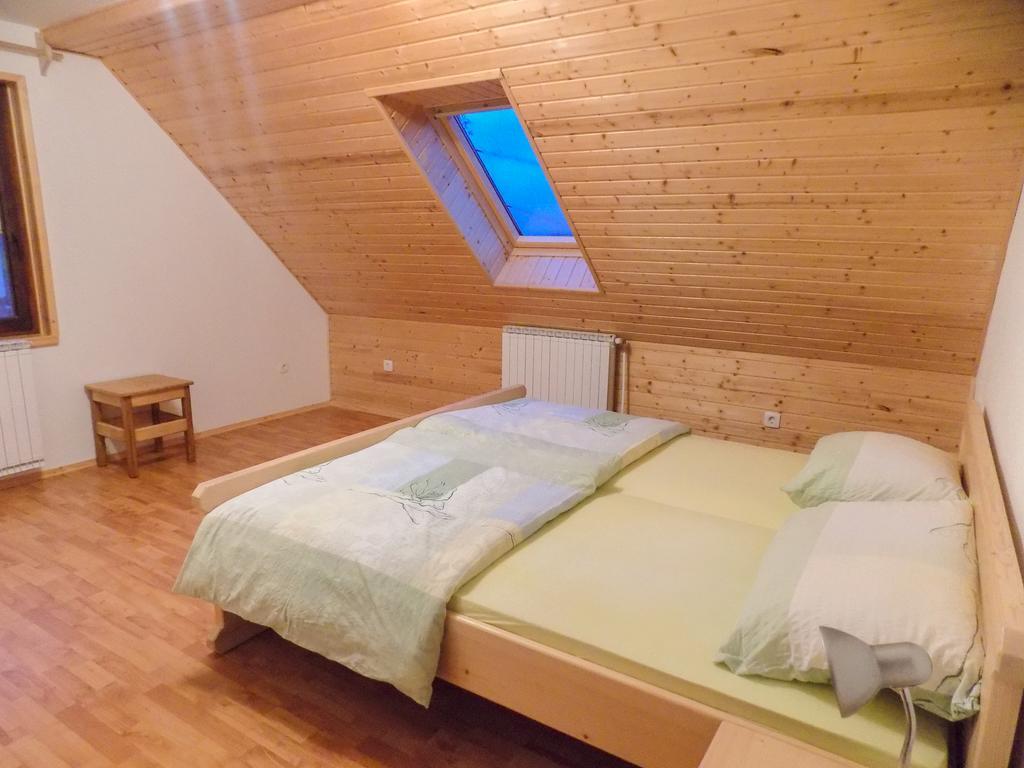 Apartments Zornik Бовец Екстериор снимка